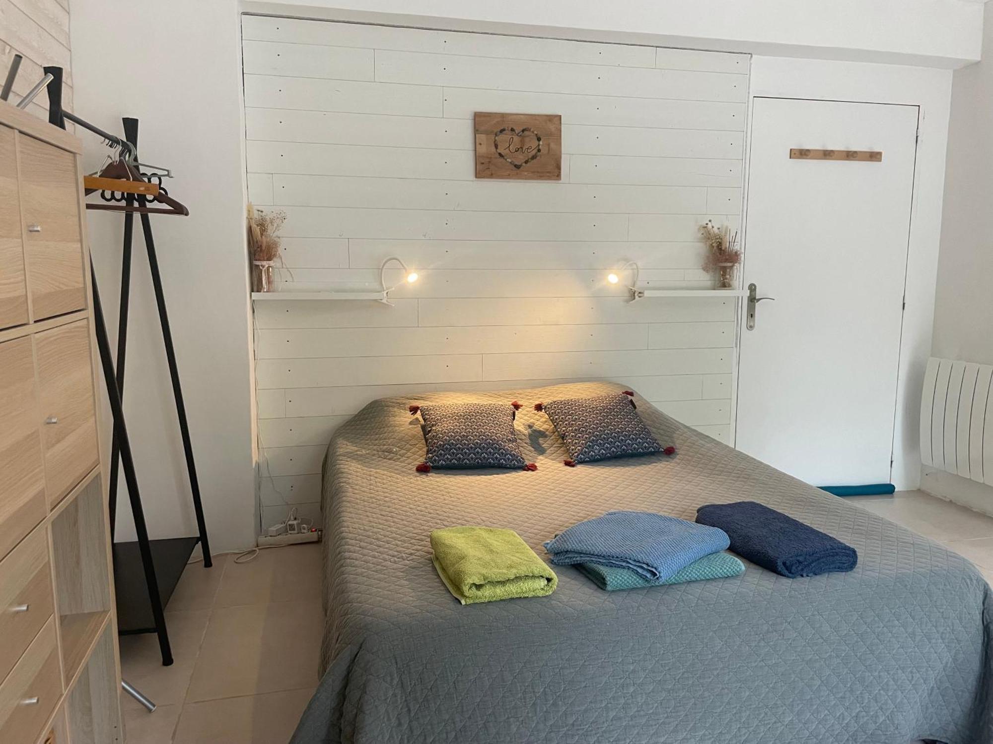 Maison D'Hotes Les Jardinettes En Luberon Villelaure Eksteriør bilde